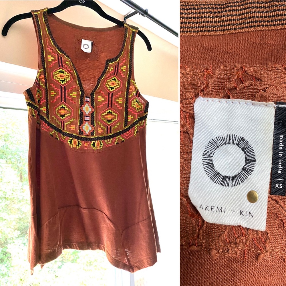 Anthropologie shirt by Akemi + Kin